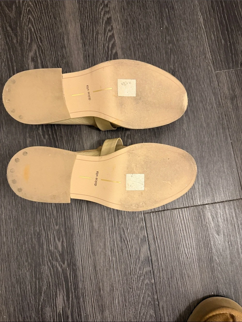 Dolce Vita, Size 9 Beige Leather Platform Loafer with Gold Buckle